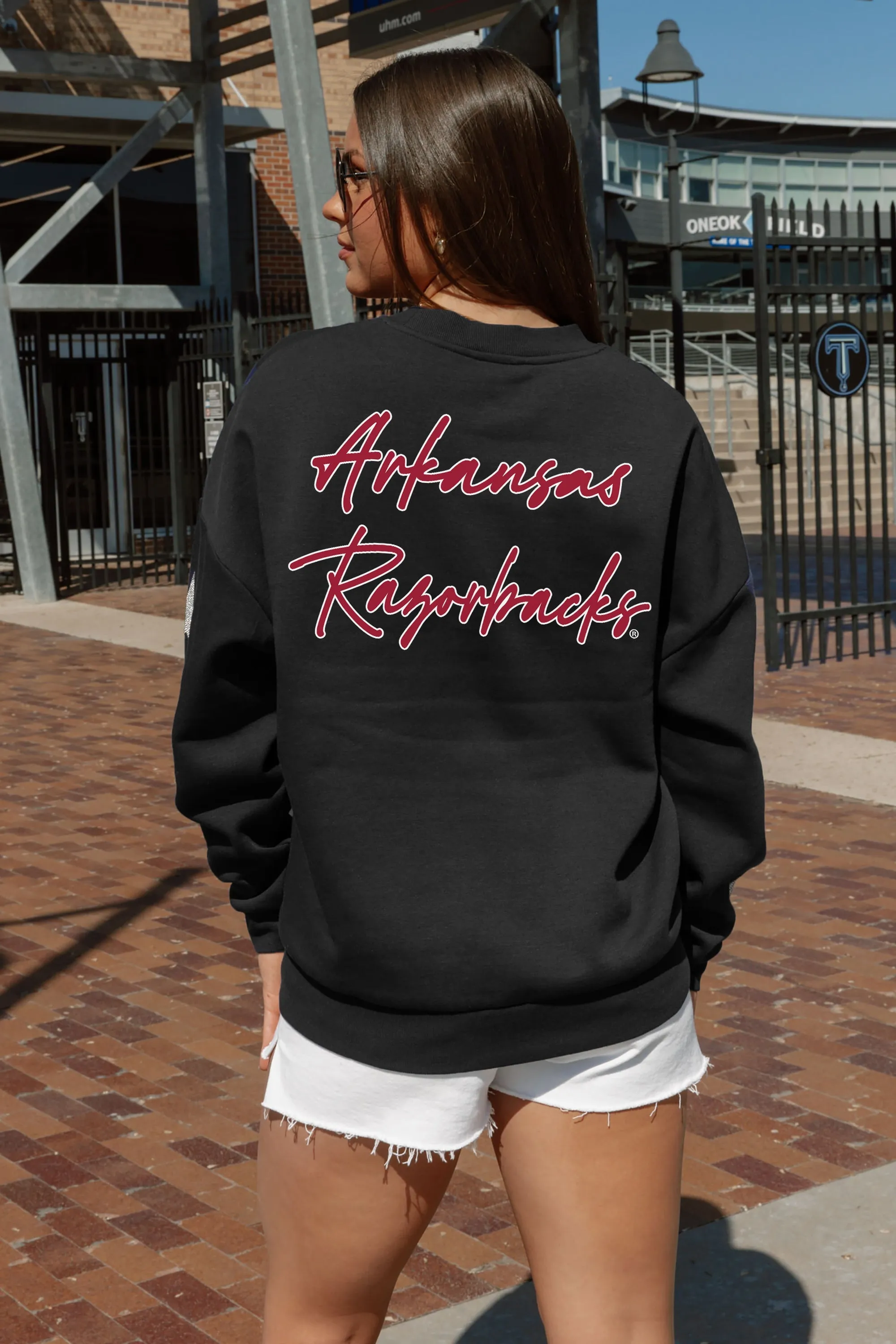 ARKANSAS RAZORBACKS DEDICATION EMBELLISHED STAR SLEEVE CREWNECK PULLOVER