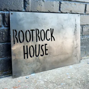 Modern Metal House Plaque - Minimalist Family Name Home Sign