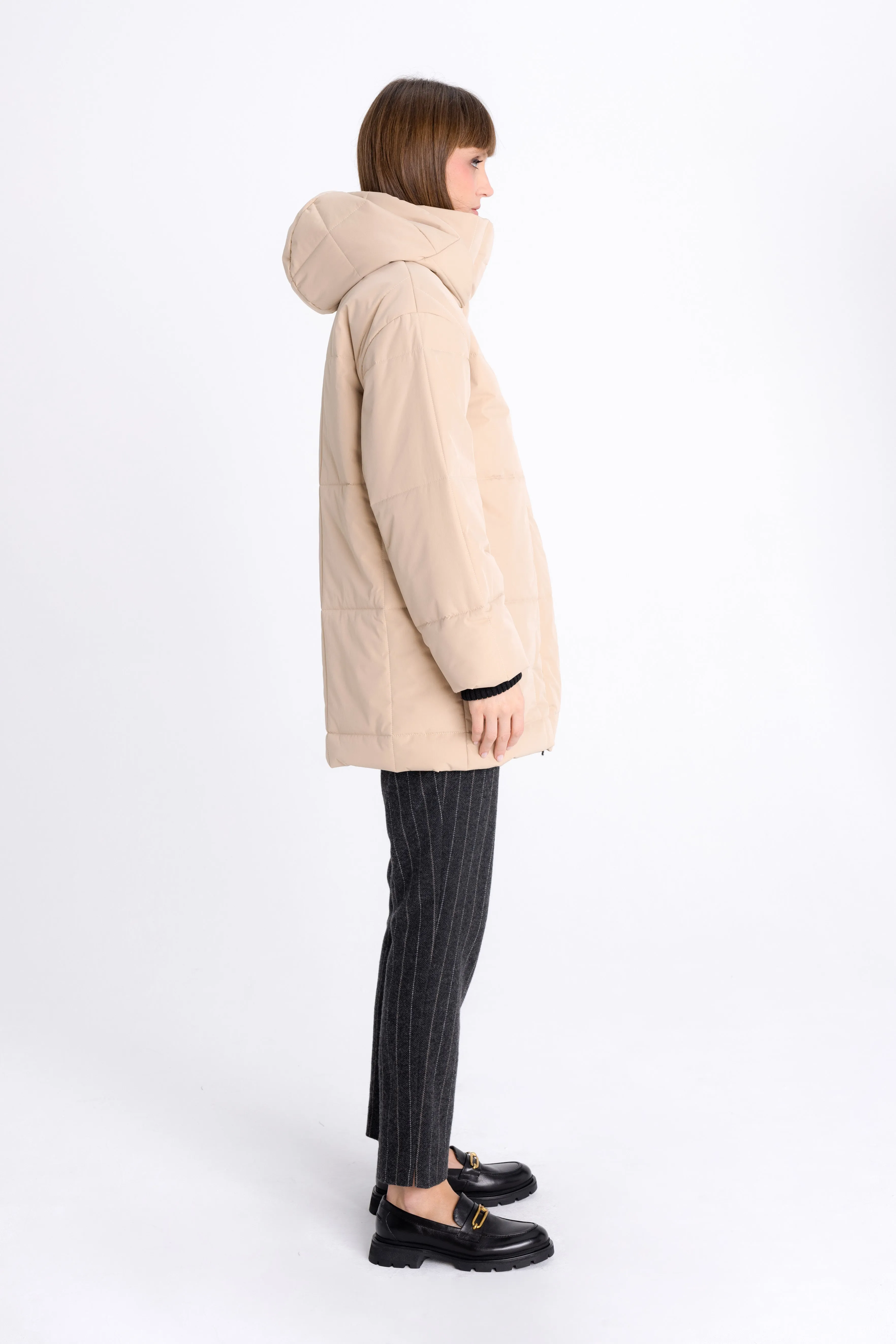 QUILTED SAND SHORT COAT WITH HOOD