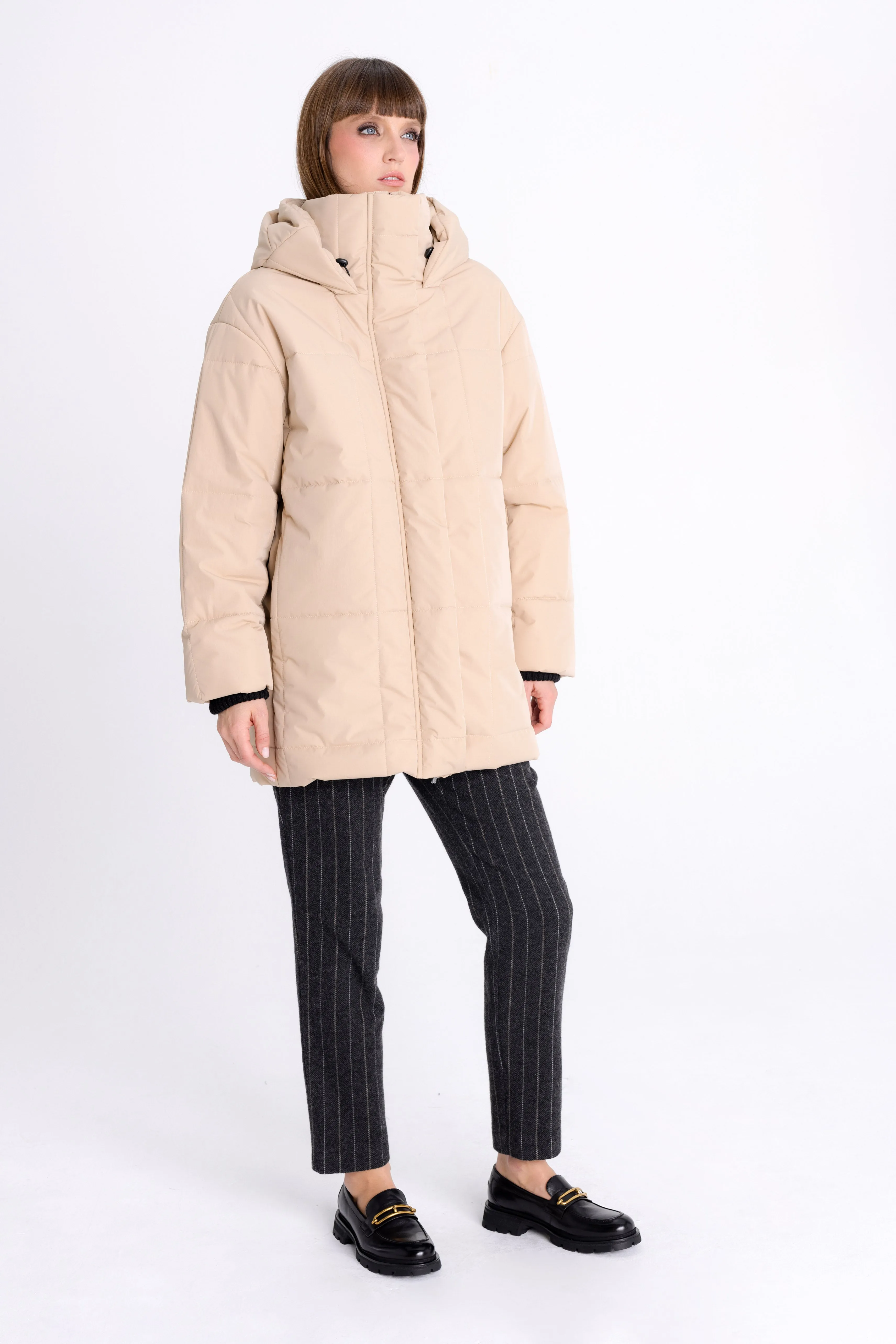 QUILTED SAND SHORT COAT WITH HOOD