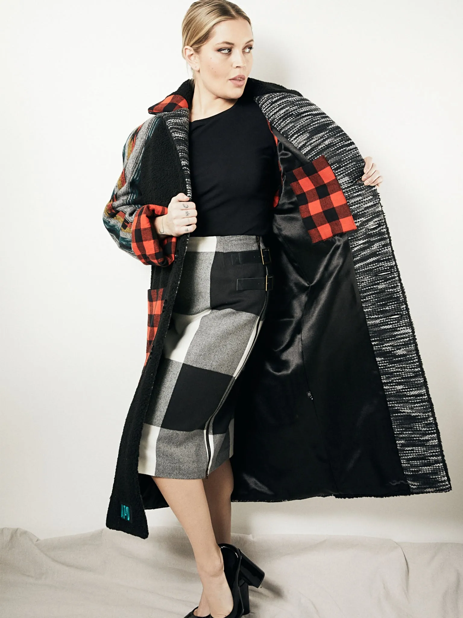 Trench Coat in Wool and Patchwork